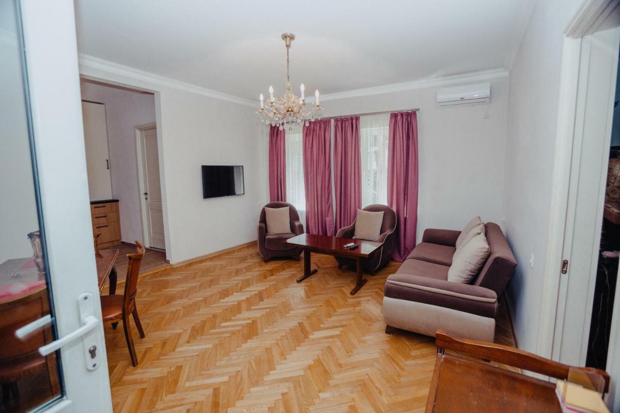 Chilling View Apartment Tbilisi ภายนอก รูปภาพ