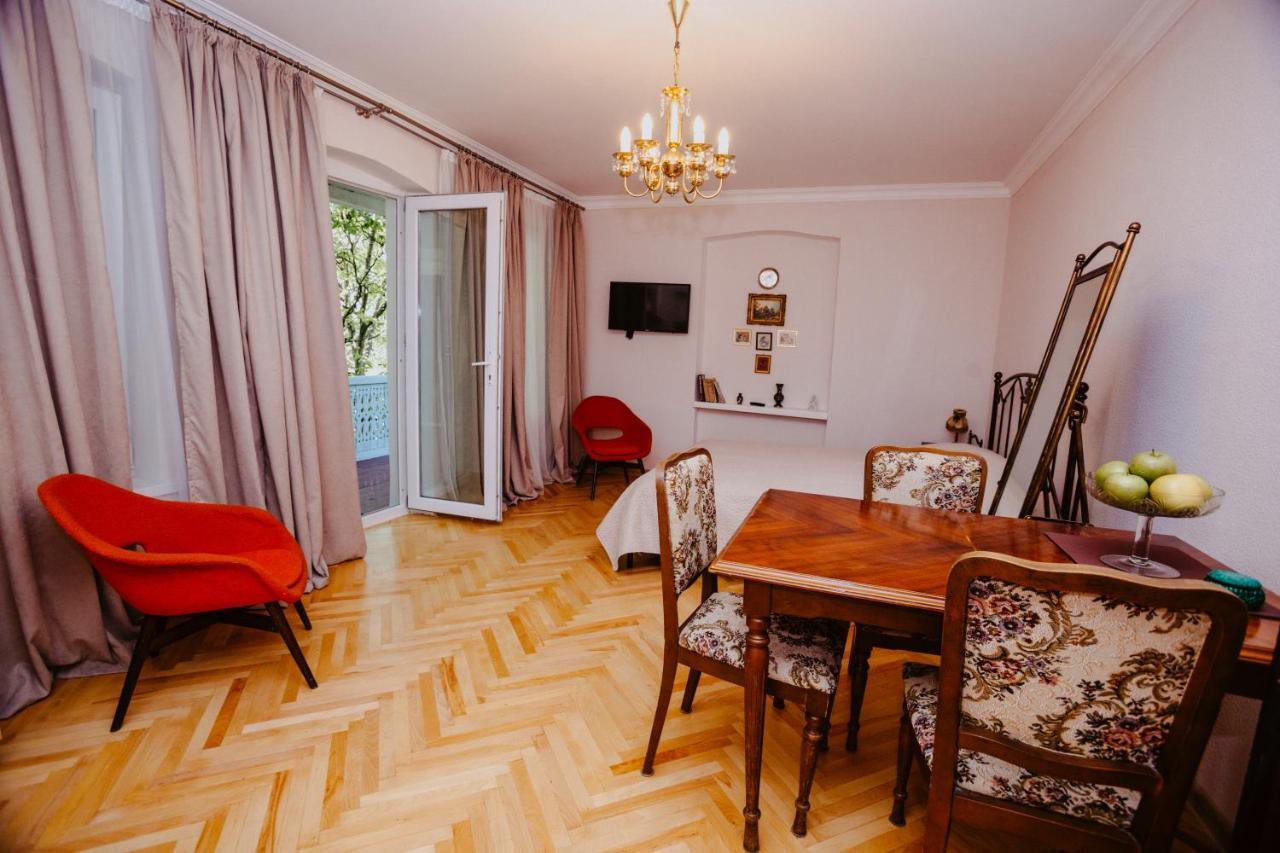 Chilling View Apartment Tbilisi ภายนอก รูปภาพ